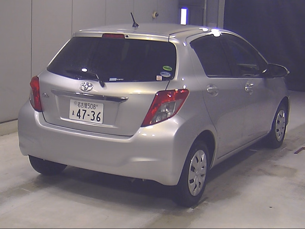 TOYOTA VITZ