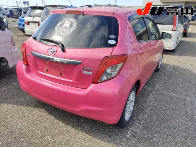 TOYOTA VITZ