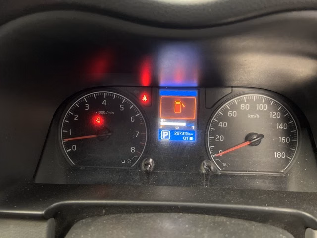 NISSAN NV350 CARAVAN