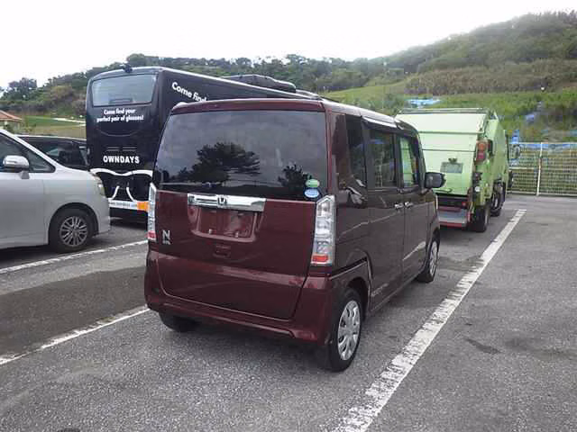 HONDA N-BOX