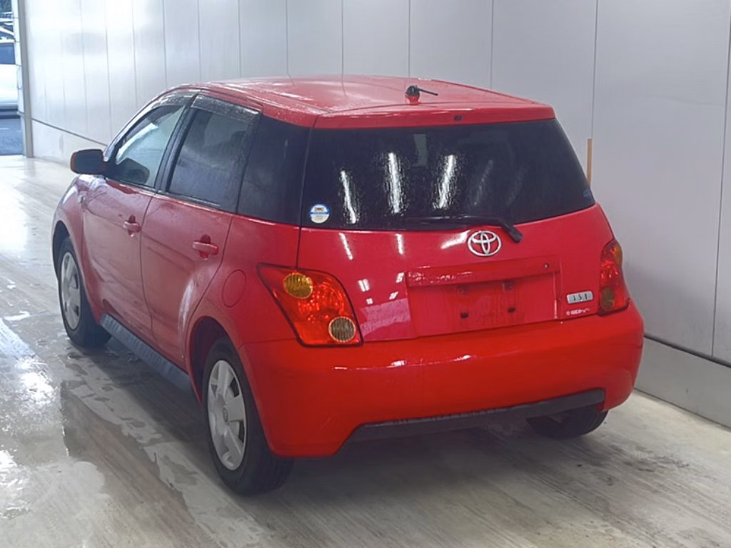 TOYOTA IST