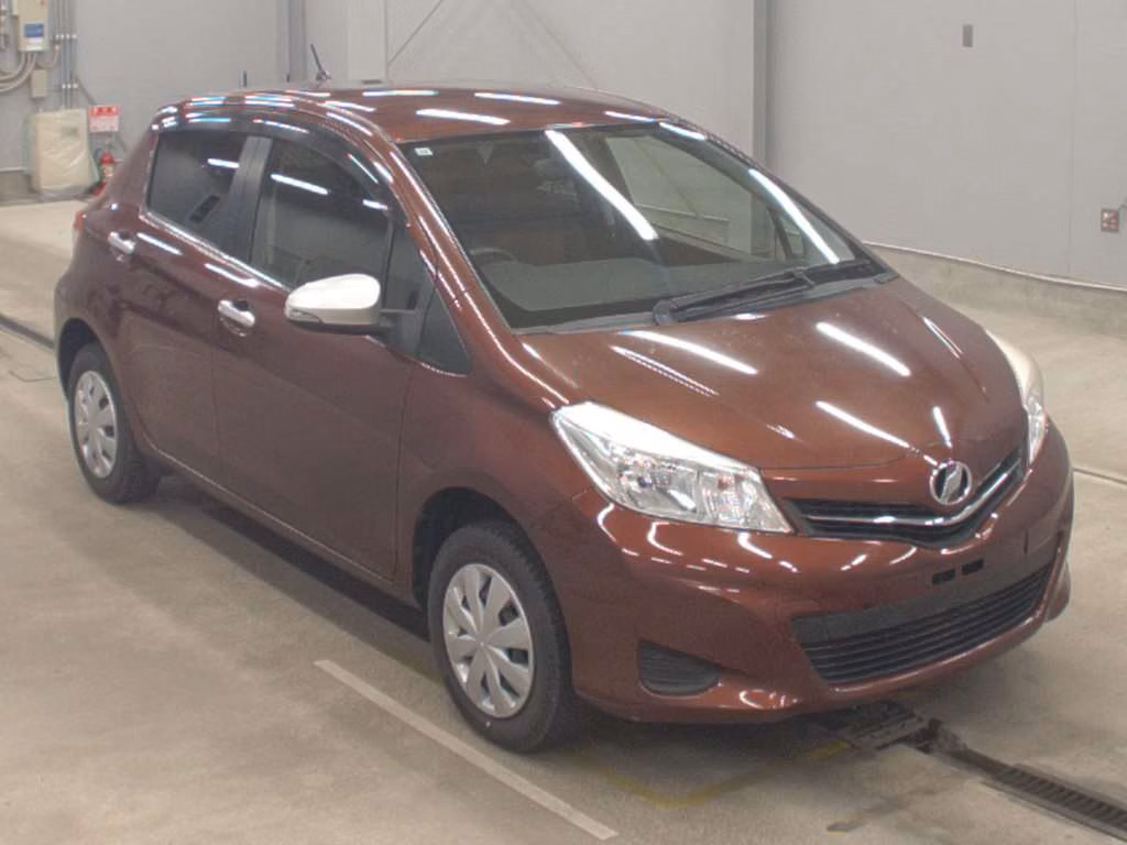 TOYOTA VITZ
