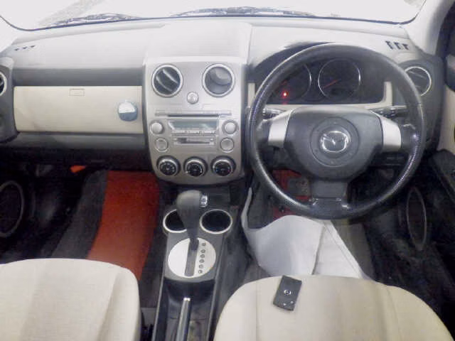 MAZDA VERISA