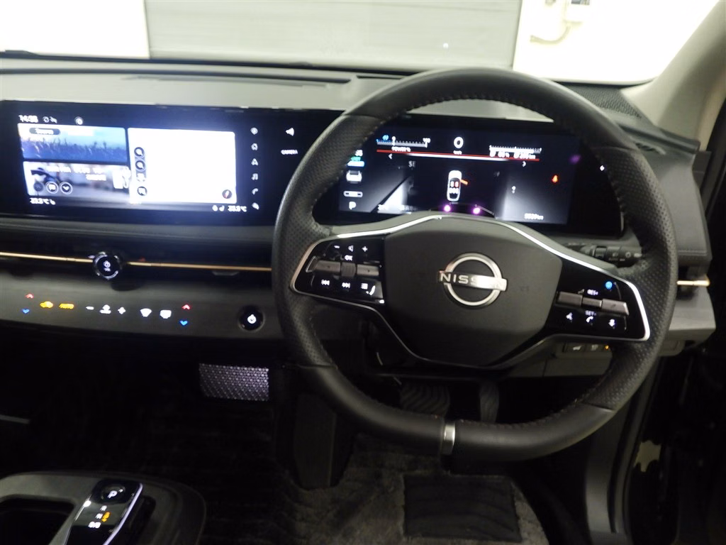NISSAN ARIYA