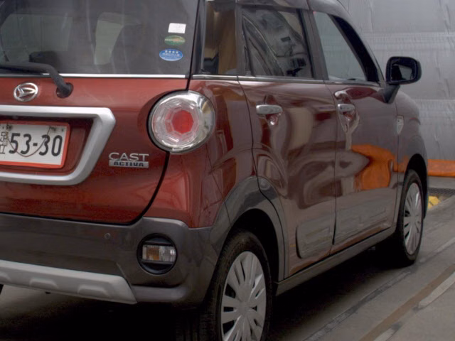 DAIHATSU CAST