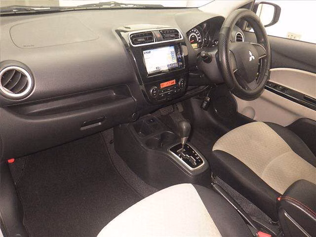 MITSUBISHI MIRAGE