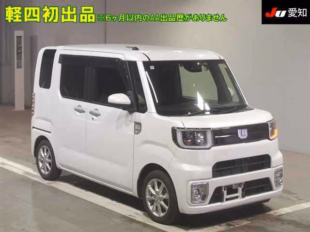 DAIHATSU WAKE