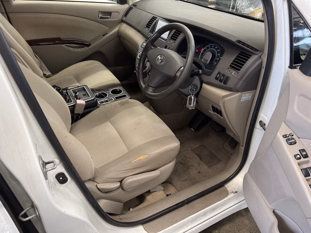 TOYOTA ISIS