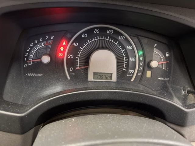 TOYOTA ISIS