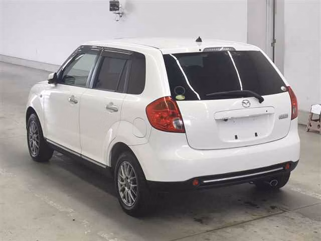 MAZDA VERISA