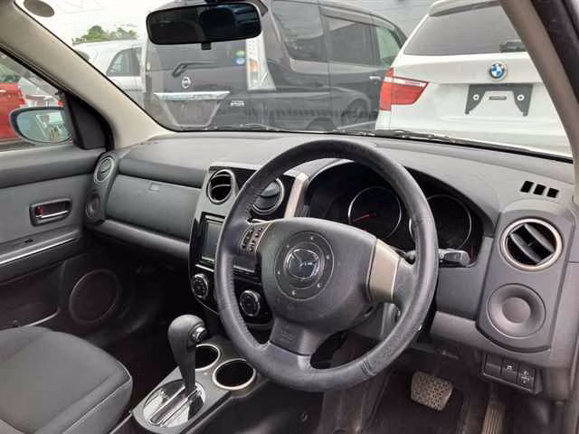 MAZDA VERISA