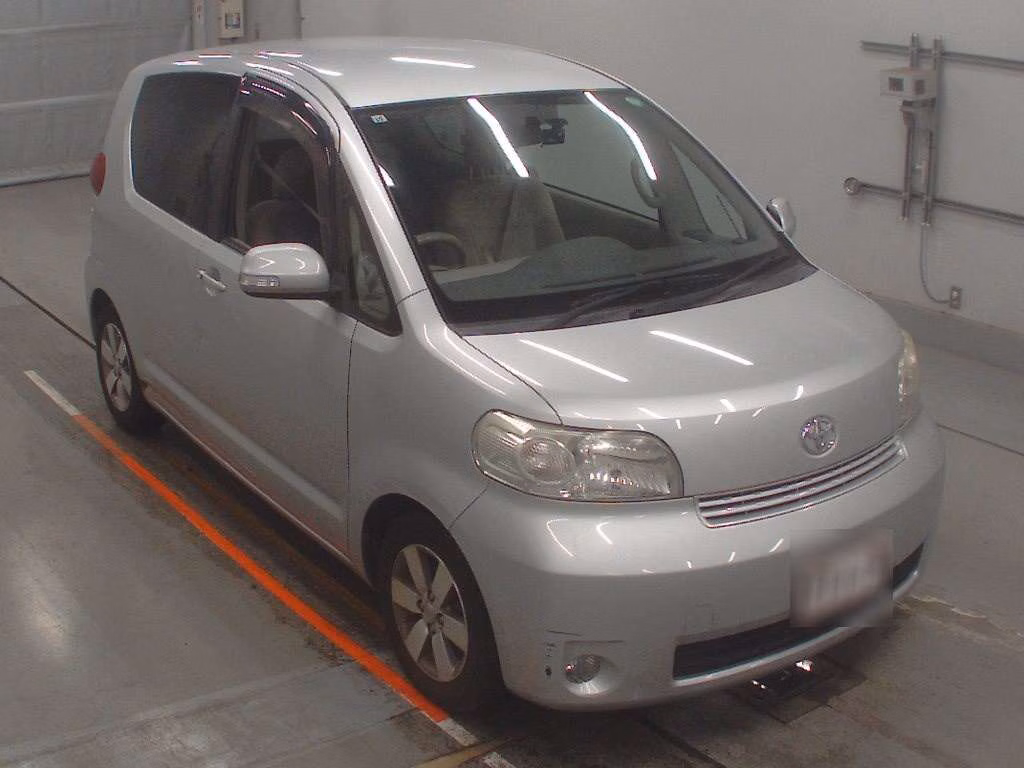TOYOTA PORTE