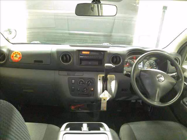 NISSAN NV350 CARAVAN