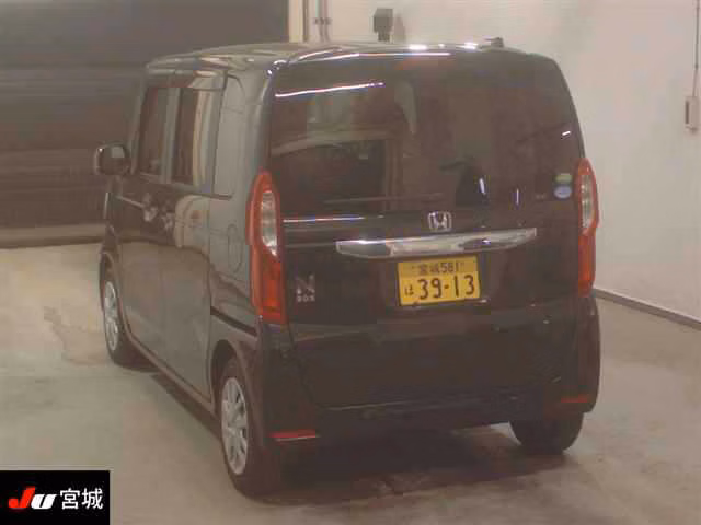 HONDA N-BOX