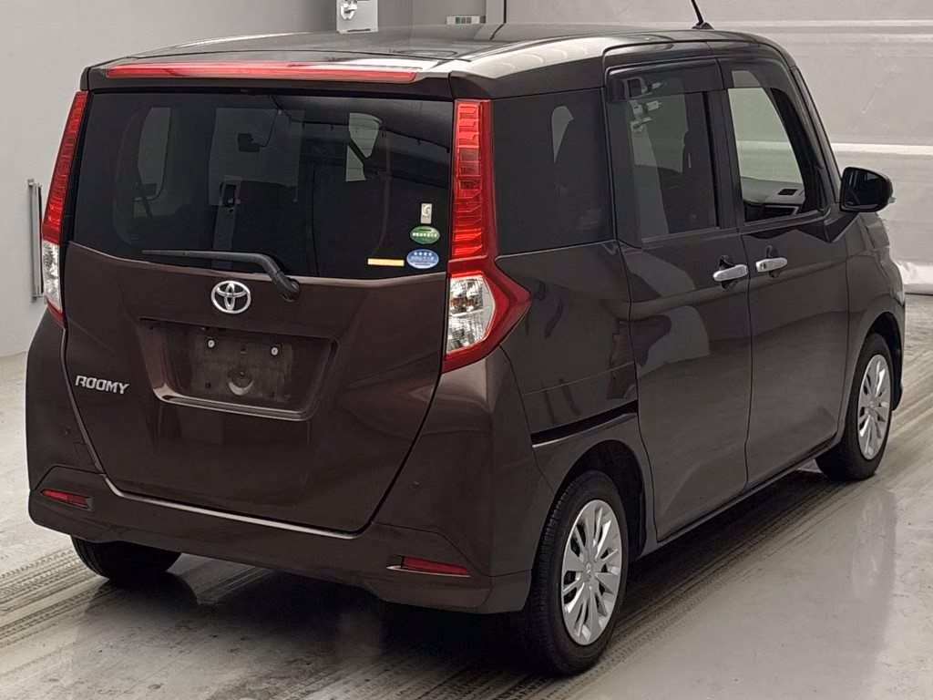 TOYOTA ROOMY