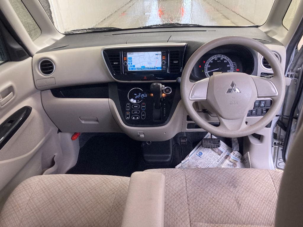 MITSUBISHI EK SPACE