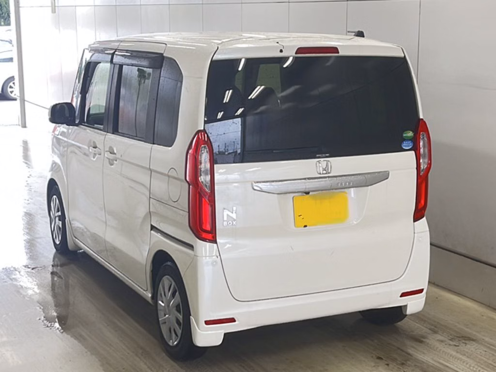 HONDA N-BOX