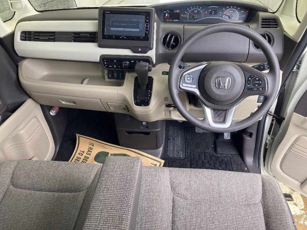 HONDA N-BOX