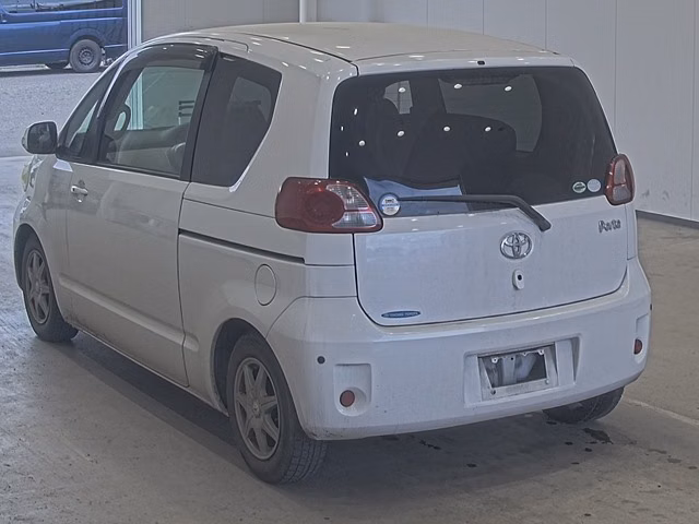 TOYOTA PORTE