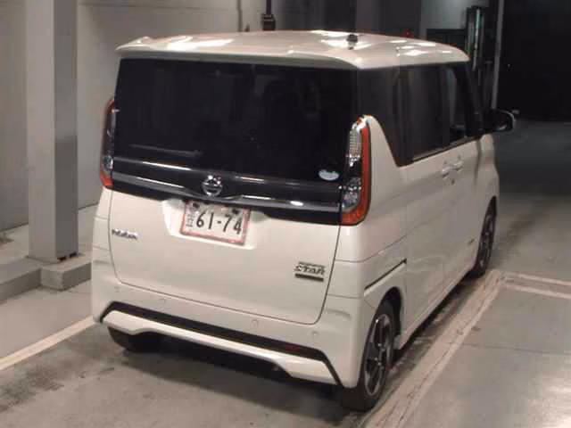 NISSAN ROOX