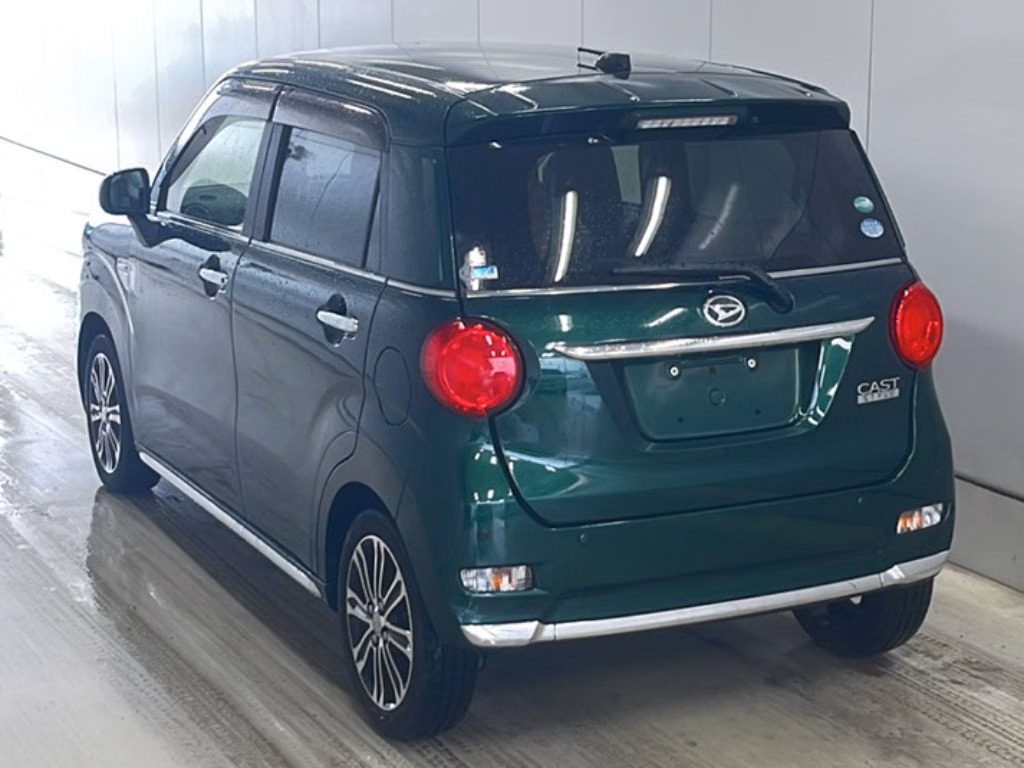 DAIHATSU CAST