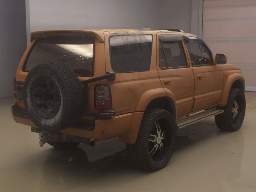TOYOTA HILUX SURF