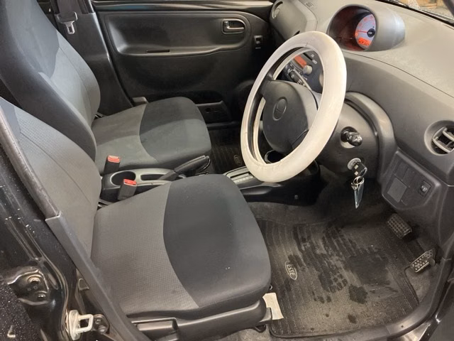 DAIHATSU ESSE