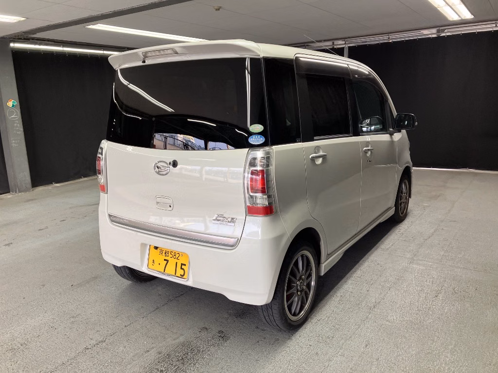 DAIHATSU TANTO EXE