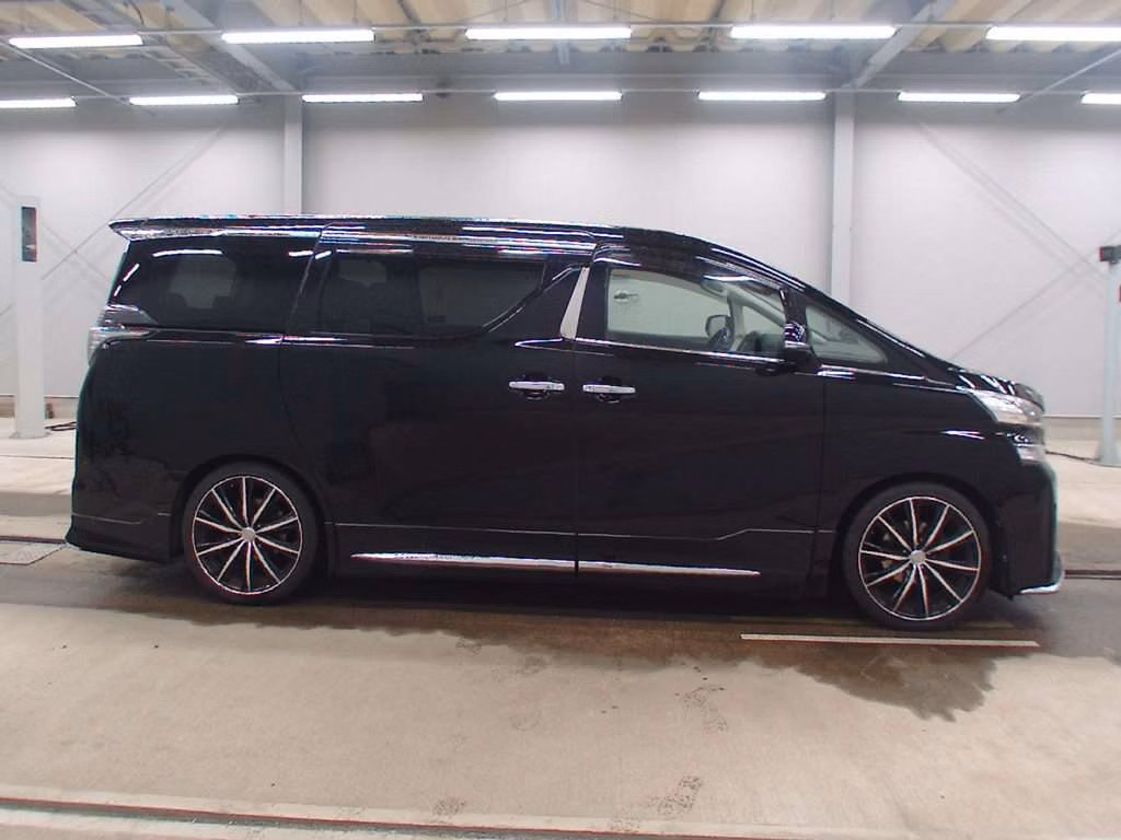 TOYOTA VELLFIRE