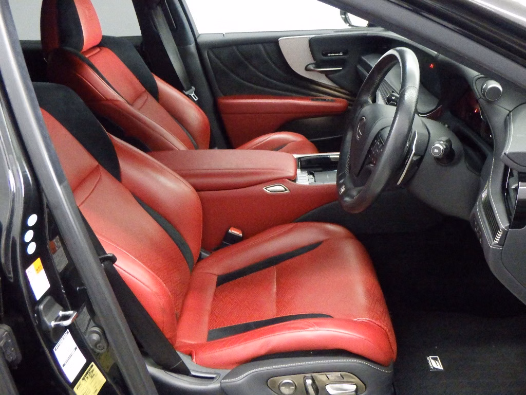 LEXUS LS500