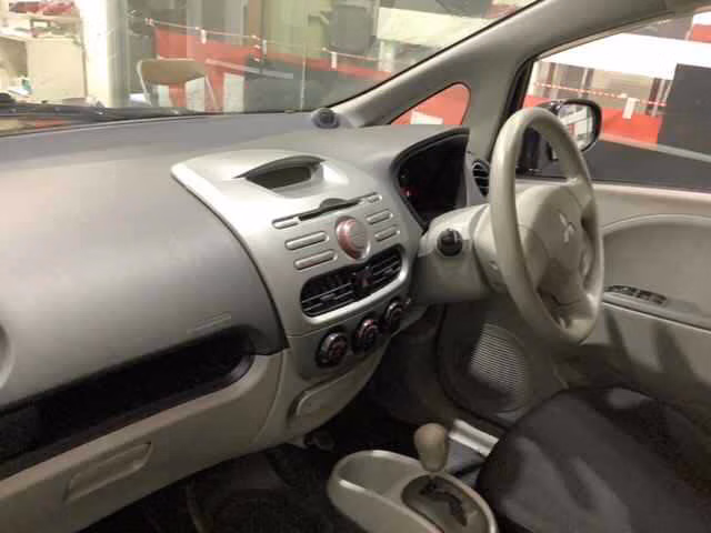 MITSUBISHI I