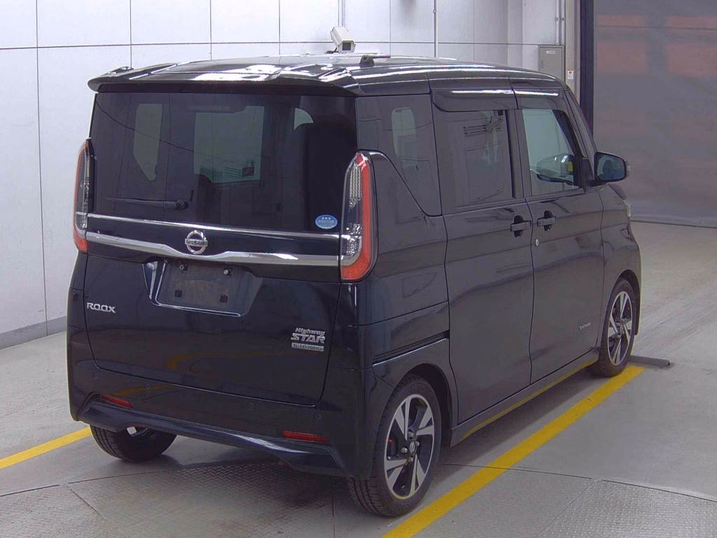 NISSAN ROOX