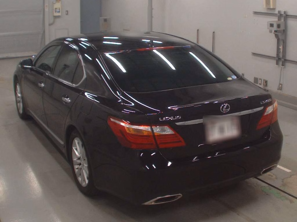 LEXUS LS460