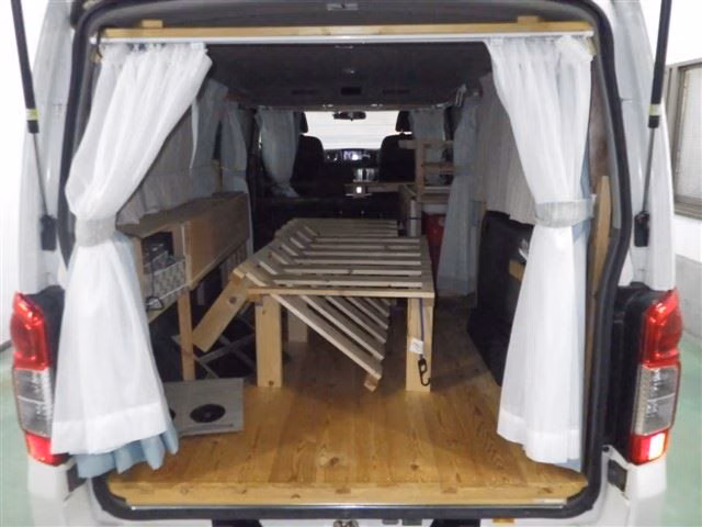 NISSAN NV350 CARAVAN