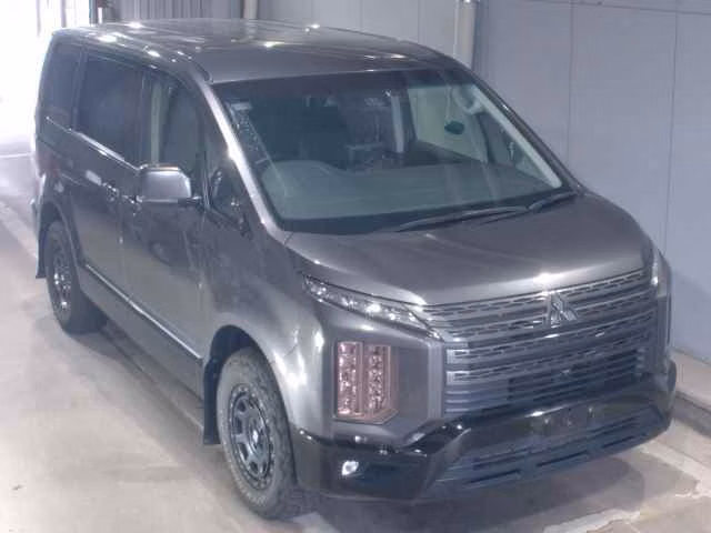 MITSUBISHI DELICA D:5