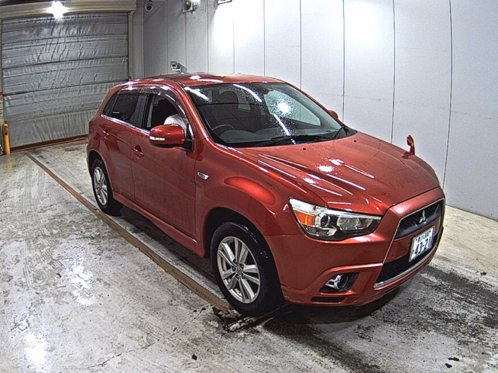 MITSUBISHI RVR