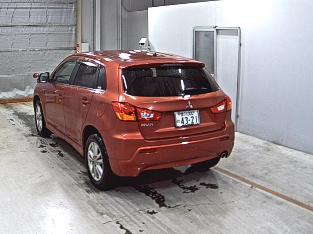 MITSUBISHI RVR