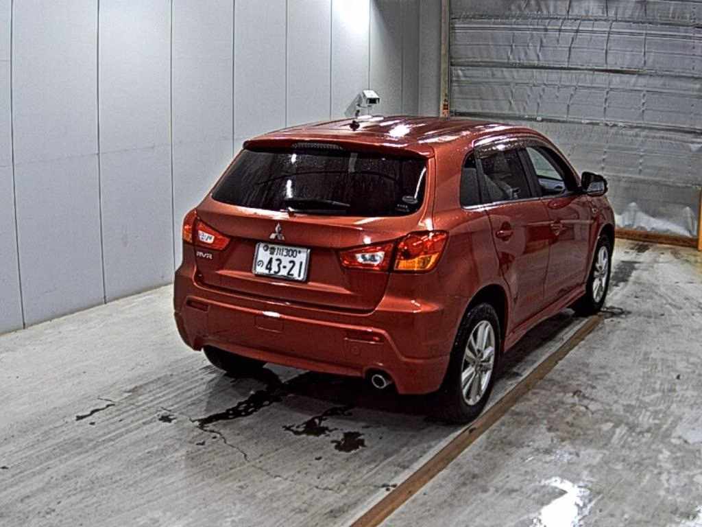 MITSUBISHI RVR