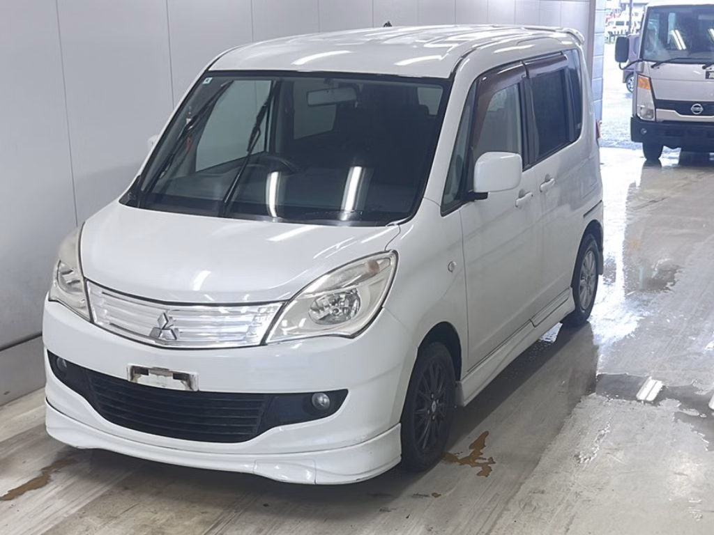 MITSUBISHI DELICA D:2