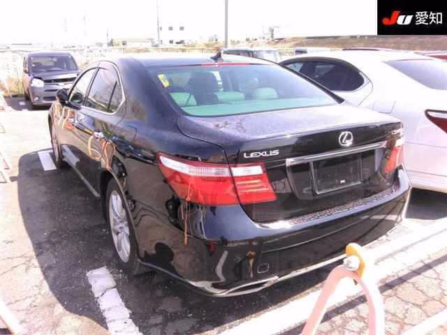 LEXUS LS460