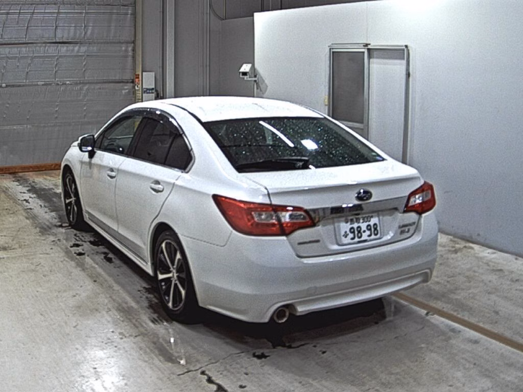 SUBARU LEGACY B4