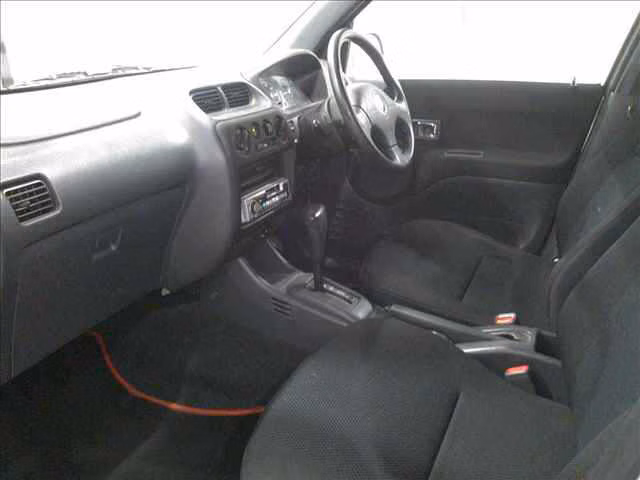 DAIHATSU TERIOS KID