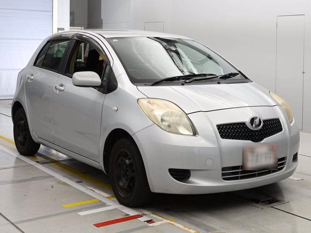 TOYOTA VITZ