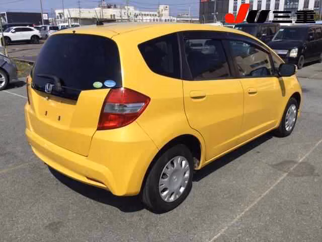 HONDA FIT