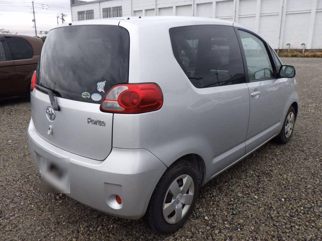 TOYOTA PORTE