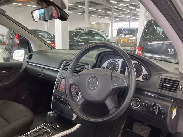 MERCEDES-BENZ B-CLASS