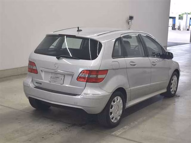 MERCEDES-BENZ B-CLASS