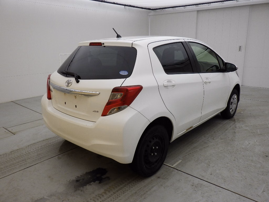 TOYOTA VITZ
