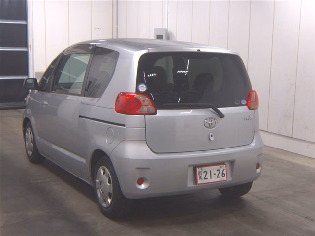 TOYOTA PORTE