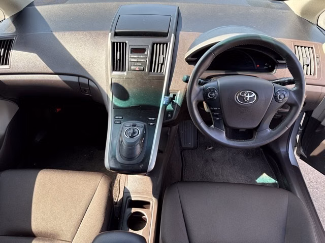 TOYOTA SAI